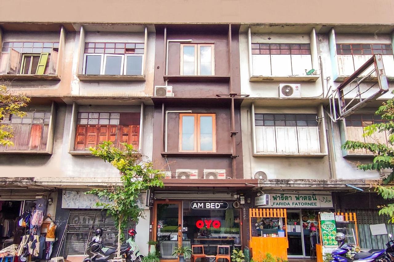 Oyo 685 Am Bed Hostel Bangkok Exterior foto